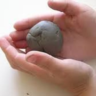 Gli artisti della San Giorgio di Albisola per l'Asl2 Savonese