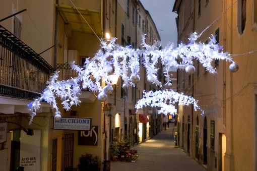 Le luminarie artistiche di Loano negli scorsi anni Le luminarie artistiche di Loano negli scorsi anni