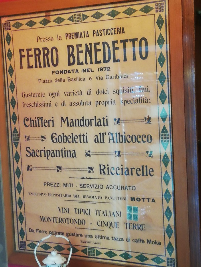 Nella foto: una delle prime stampe pubblicitarie ottocentesche del Caffè Ferro, con l'elenco delle specialità Nella foto: una delle prime stampe pubblicitarie ottocentesche del Caffè Ferro, con l'elenco delle specialità