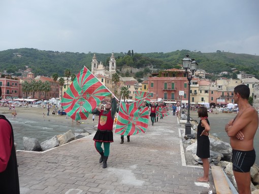 Laigueglia, ultimi preparativi per la XXXII edizione della Fiera “S. MaTè - da u-mò e da-a tera” Laigueglia, ultimi preparativi per la XXXII edizione della Fiera “S. MaTè - da u-mò e da-a tera”