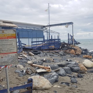 Albenga, "solo" 15 mila euro per i danni della mareggiata. Zanelli: "Appena 2 realtà hanno chiesto i risarcimenti"