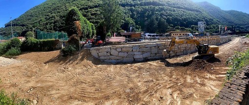 I lavori sull'argine del Pora