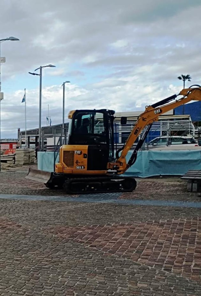 Lavori in corso in piazza della Vittoria Lavori in corso in piazza della Vittoria