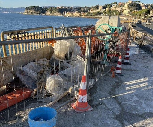Lavori sulla passeggiata a Celle. Il Comune: "Quasi ultimati. Emerse criticità strutturali, effettuate alcune palificazioni!" Lavori sulla passeggiata a Celle. Il Comune: "Quasi ultimati. Emerse criticità strutturali, effettuate alcune palificazioni!"