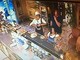 Furto di una borsa all'interno della pasticceria Balzola Furto di una borsa all'interno della pasticceria Balzola