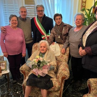 Carcare, Livia Ruffino compie 104 anni: gli auguri dell’Amministrazione comunale