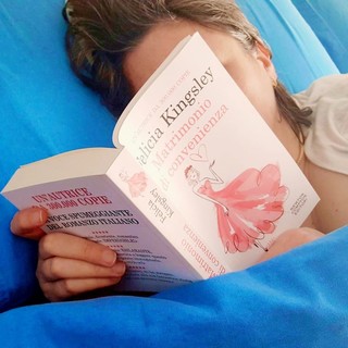 Leggere fa bene soprattutto alla sera, non solo il 23 aprile Giornata mondiale del libro