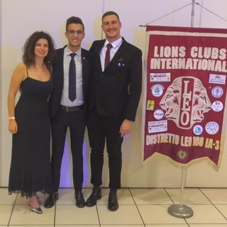 Chiara Aprosio (vice presidente Distretto Leo 108 Ia3), Filippo Robaldo (presidente Leo Club Valbormida) e Giuseppe Cirillo (presidente Distretto Leo 108 Ia3) Chiara Aprosio (vice presidente Distretto Leo 108 Ia3), Filippo Robaldo (presidente Leo Club Valbormida) e Giuseppe Cirillo (presidente Distretto Leo 108 Ia3)