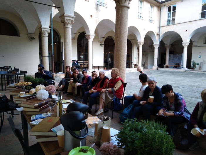 L'amore per il territorio passa attraverso i Chiostri di Finalborgo: laboratorio su erbe aromatiche e chinotti (FOTO)