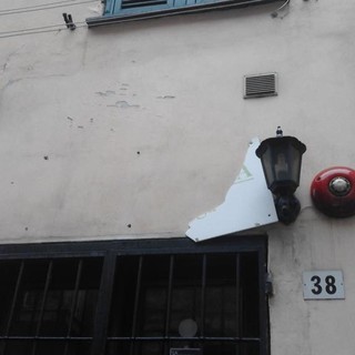 Vandalizzata la sede della Lega Nord a Albenga, il segretario Guarnieri:"Non ci spaventate"