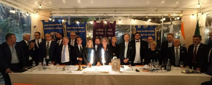 Spotorno, i Lions celebrano amicizia e servizio con il motto "Amor Omnia Vincit"