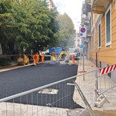 Savona, via IV Novembre riaperta dopo la rottura del tubo: completati i lavori di sistemazione e riasfaltatura della strada Savona, via IV Novembre riaperta dopo la rottura del tubo: completati i lavori di sistemazione e riasfaltatura della strada