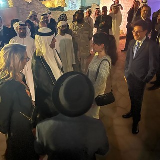 Da Albenga agli Emirati Arabi: il curatore Lorenzo Sibilla e l’artista Anastasia Dzhupina al Ras Al Khaimah Art Festival 2024