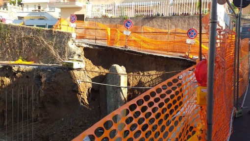 Celle, crolla un muro all'interno di un cantiere in via Avogadro