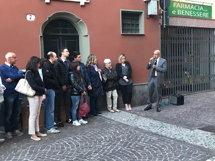 Comunali Carcare, il candidato Legario inaugura il point elettorale e presenta la squadra
