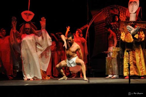 Al Chiabrera teatro esperimento e officina teatrale madness con "Vox labyrinthi" Al Chiabrera teatro esperimento e officina teatrale madness con "Vox labyrinthi"