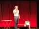 Maurizio Lastrico: un'ondata travolgente di risate al teatro Moretti di Pietra Ligure