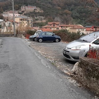 Vandali in azione a Verzi di Loano: macchine rigate nei parcheggi pubblici