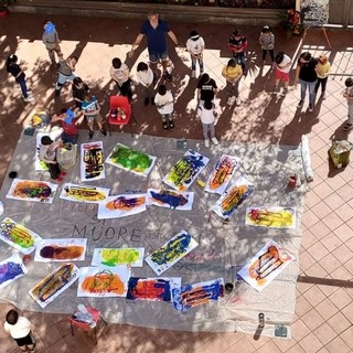 “Cento quadri per Albenga” volge al termine, l’artista Sergio Giusto: “La violenza si combatte con la gentilezza e la bellezza" (FOTO) “Cento quadri per Albenga” volge al termine, l’artista Sergio Giusto: “La violenza si combatte con la gentilezza e la bellezza" (FOTO)