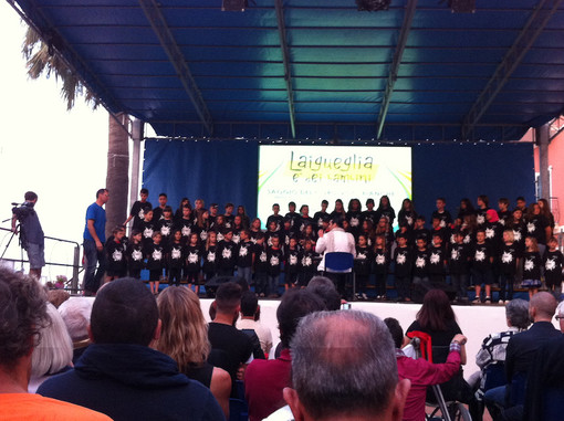 "Laigueglia è dei Bambini" si chiuderà in musica con il coro delle voce bianche della scuola primaria “G.B.L. Badaro" "Laigueglia è dei Bambini" si chiuderà in musica con il coro delle voce bianche della scuola primaria “G.B.L. Badaro"