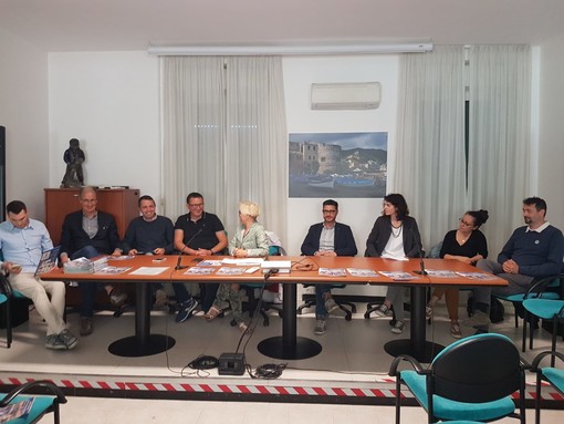 Presentata oggi la lista "Con Voi per Laigueglia" Presentata oggi la lista "Con Voi per Laigueglia"