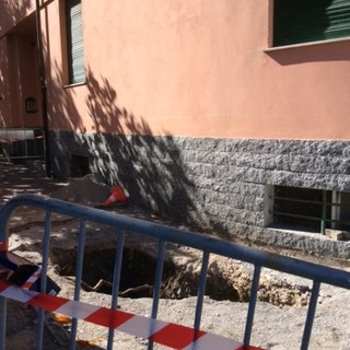 Albenga, lavori in corso in via dei Mille Albenga, lavori in corso in via dei Mille