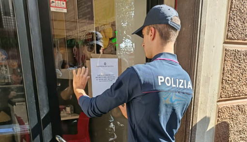 Lite per le slot tra due donne, poi la colluttazione: il Questore sospende la licenza di un bar per sette giorni Lite per le slot tra due donne, poi la colluttazione: il Questore sospende la licenza di un bar per sette giorni