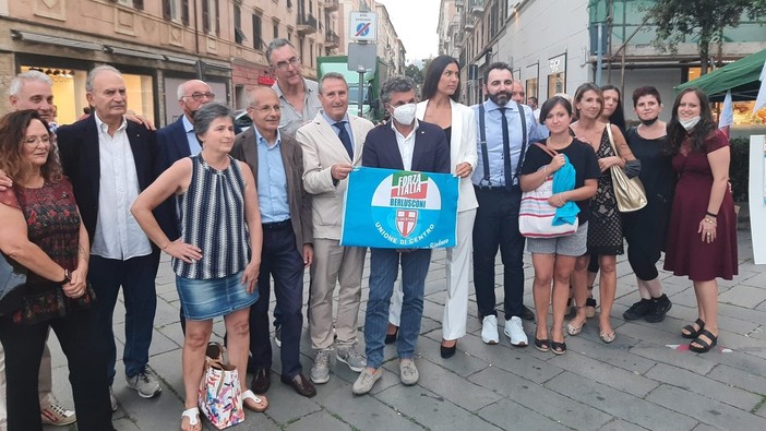 Savona 2021, Forza Italia e Udc presentano i candidati a sostegno di Schirru. Bagnasco (Fi): "Una lista competitiva e non completativa" (FOTO e VIDEO) Savona 2021, Forza Italia e Udc presentano i candidati a sostegno di Schirru. Bagnasco (Fi): "Una lista competitiva e non completativa" (FOTO e VIDEO)