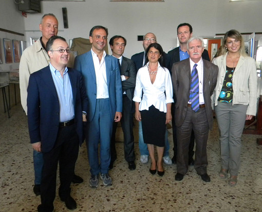 Habemus Giuntae (ma dove guardano?) Habemus Giuntae (ma dove guardano?)