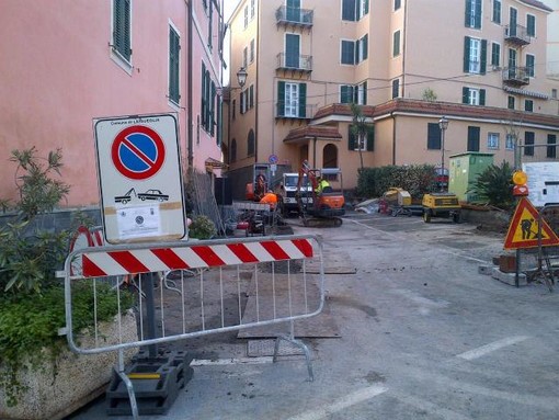 Laigueglia, al via i lavori di sostituzione della condotta fogniaria in via Maglione Laigueglia, al via i lavori di sostituzione della condotta fogniaria in via Maglione