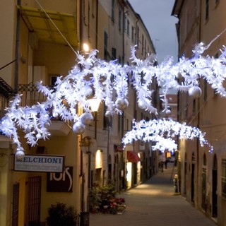 Le luminarie artistiche di Loano negli scorsi anni