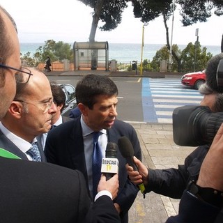 Il Ministro Maurizio Lupi ad Imperia e sul raddoppio ferroviario annuncia "Via ai lavori dal 31 maggio. Ci metto la faccia"