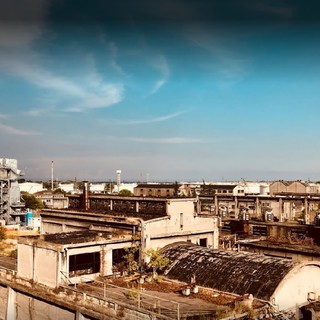 Familiari di un operaio fanno esposto contro l'Italiana Coke: nella sua squadra sei morti per patologie polmonari Familiari di un operaio fanno esposto contro l'Italiana Coke: nella sua squadra sei morti per patologie polmonari