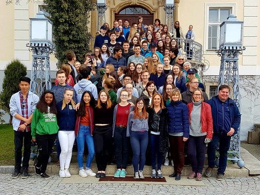 Carcare, gli studenti dei Liceo Calasanzio sono tornati dalla Polonia Carcare, gli studenti dei Liceo Calasanzio sono tornati dalla Polonia