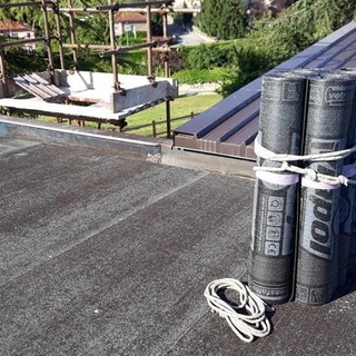 Carcare, il sindaco De Vecchi illustra gli interventi alle coperture di due edifici comunali Carcare, il sindaco De Vecchi illustra gli interventi alle coperture di due edifici comunali