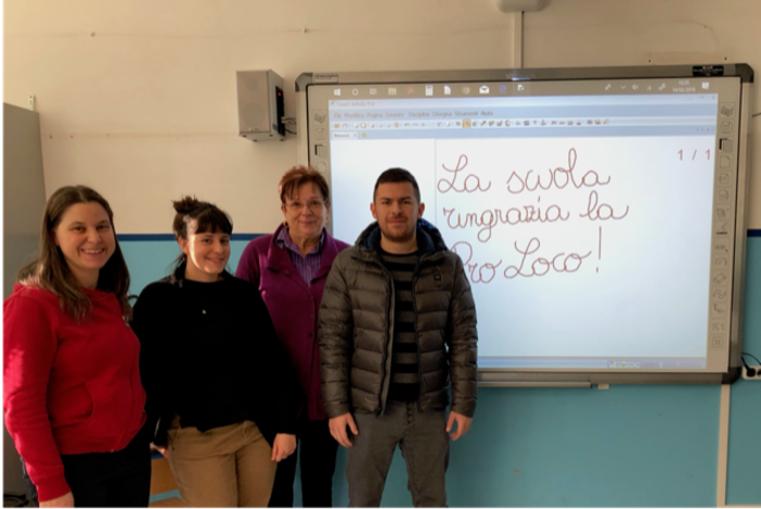 La Pro Loco dona due LIM 'multi-touch' alle scuole di Millesimo La Pro Loco dona due LIM 'multi-touch' alle scuole di Millesimo
