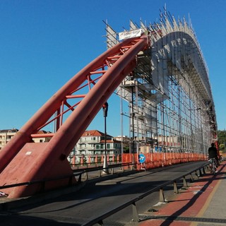 Pronta per essere completata la manutenzione al Ponte Rosso di Albenga. Il sindaco: "Chiedo ancora ai cittadini un attimo di pazienza" (VIDEO)