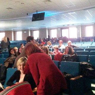 Con 297 voti a favore i soci de Il Faggio approvano il piano di risanamento, ma resta forte il fronte del no