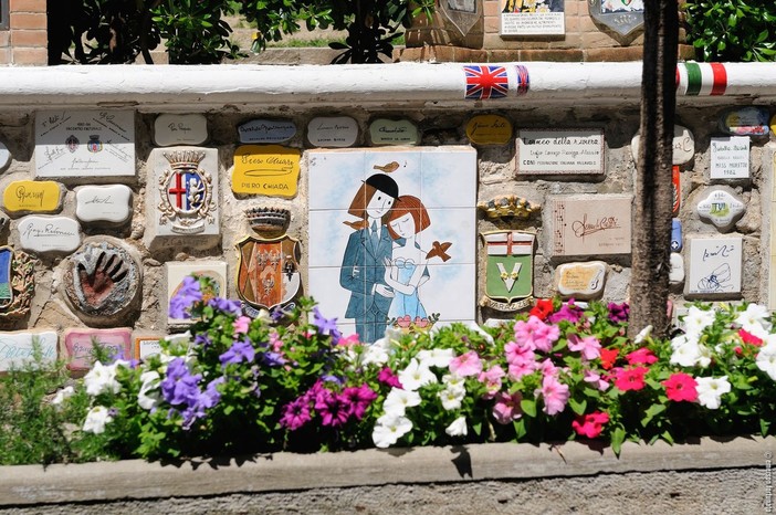 Alassio, entra nel vivo l'attesa per San Valentino e quella del Muretto è sempre più “Città degli Innamorati” con tanti eventi