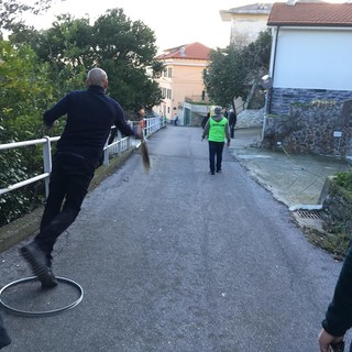 Varazze, a Cantalupo la sfida del lancio dello stoccafisso (FOTO e VIDEO)