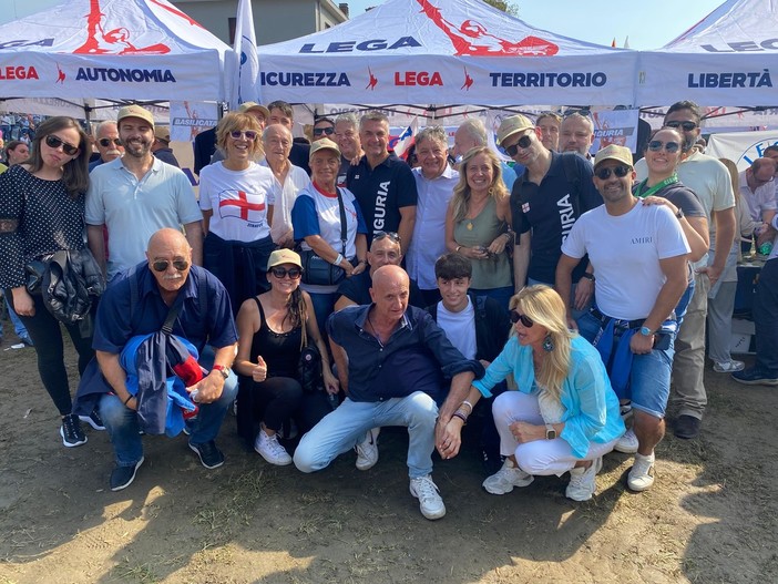 500 liguri al raduno della Lega a Pontida, Rixi :"La Liguria ha dimostrato di essere unita, compatta e protagonista" 500 liguri al raduno della Lega a Pontida, Rixi :"La Liguria ha dimostrato di essere unita, compatta e protagonista"
