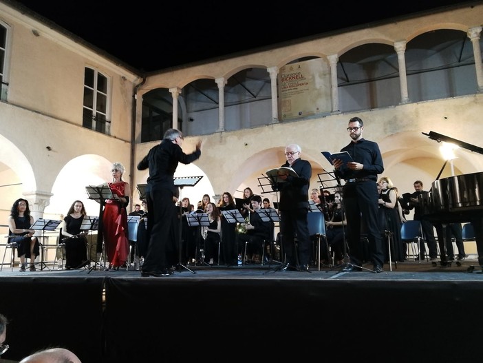 Finale Ligure, l'assessore Casanova precisa: "No a sovrapposizioni di musica e ristorazione nei Chiostri" Finale Ligure, l'assessore Casanova precisa: "No a sovrapposizioni di musica e ristorazione nei Chiostri"