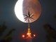 Una passata eclissi lunare alla Sacra di San Michele (foto Valerio Minato)