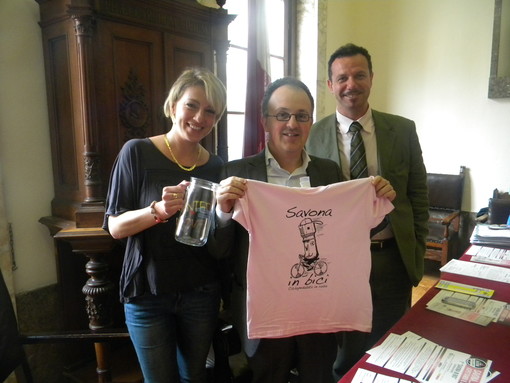 Cresce l'attesa per la XIII tappa del Giro d'Italia Savona-Cervere, in programma il 18 maggio Cresce l'attesa per la XIII tappa del Giro d'Italia Savona-Cervere, in programma il 18 maggio