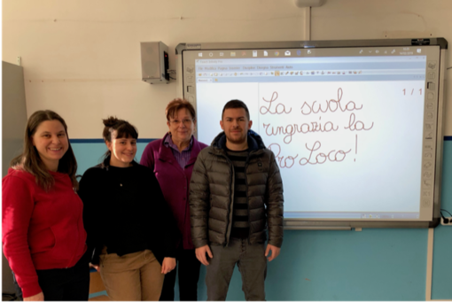 La Pro Loco dona due LIM 'multi-touch' alle scuole di Millesimo