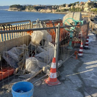Lavori sulla passeggiata a Celle. Il Comune: "Quasi ultimati. Emerse criticità strutturali, effettuate alcune palificazioni!" Lavori sulla passeggiata a Celle. Il Comune: "Quasi ultimati. Emerse criticità strutturali, effettuate alcune palificazioni!"