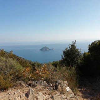 Da Ceriale un trekking sulle cime del Monte Acuto: appuntamento per domenica 1° maggio dopo il rinvio per maltempo con la guida ambientale escursionistica Marian Mocanu