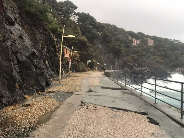 Varazze, da sabato 2 dicembre riapre totalmente Lungomare Europa. Sindaco: "Le opere realizzate dopo la mareggiata 2018 hanno dimostrato la loro efficacia" Varazze, da sabato 2 dicembre riapre totalmente Lungomare Europa. Sindaco: "Le opere realizzate dopo la mareggiata 2018 hanno dimostrato la loro efficacia"
