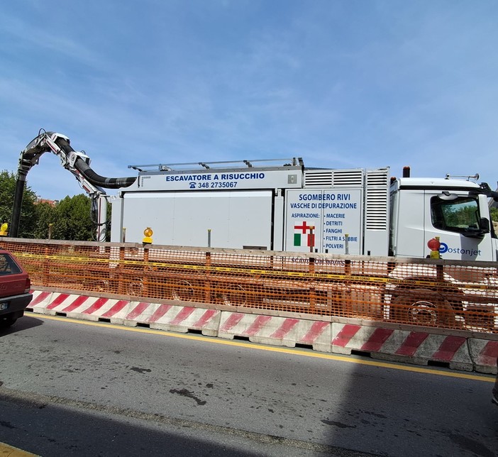 Savona, riprendono i lavori al ponte di Santa Rita: interventi collegati all’allargamento dell’argine del Letimbro Savona, riprendono i lavori al ponte di Santa Rita: interventi collegati all’allargamento dell’argine del Letimbro