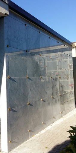 Giustenice, completata la costruzione di nuovi loculi nel cimitero di San Michele Giustenice, completata la costruzione di nuovi loculi nel cimitero di San Michele